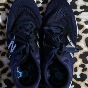 New Balance fresh foam size 10.5 wide width